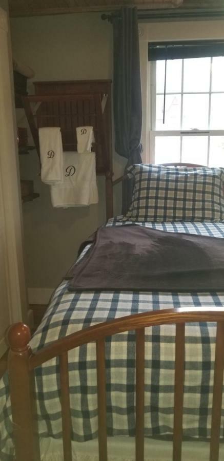 Rooming House * Hallowell