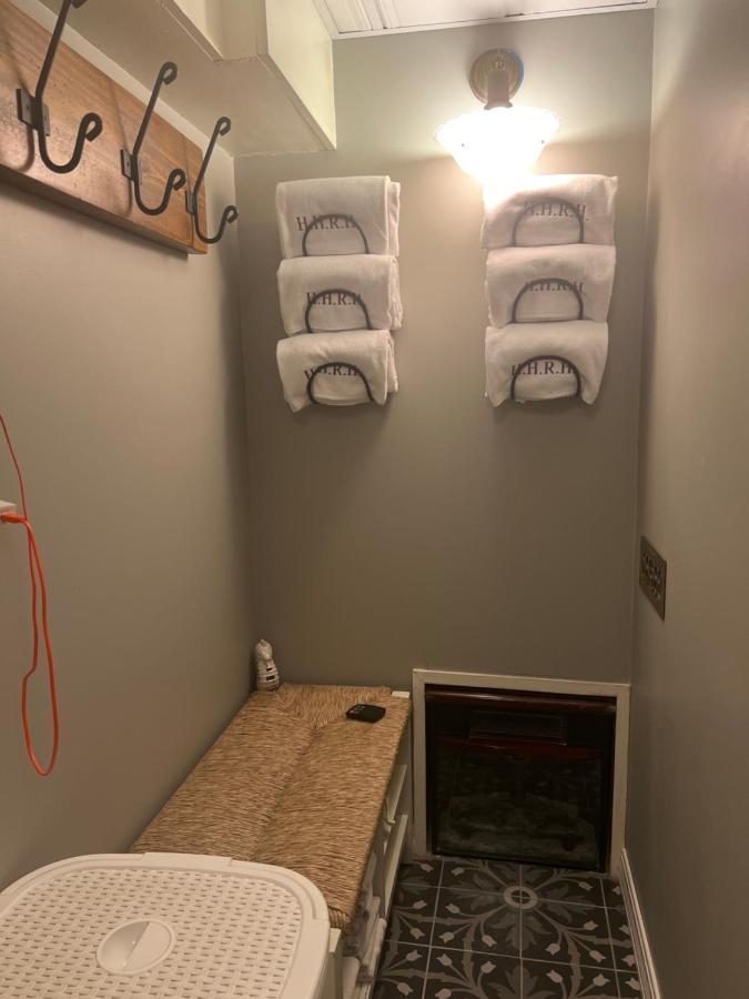 Rooming House * Hallowell