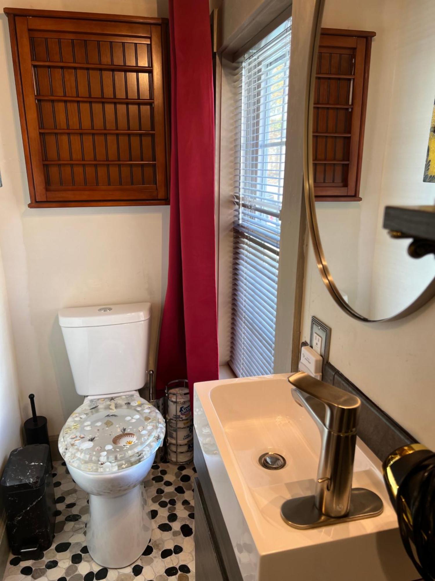 Rooming House * Hallowell